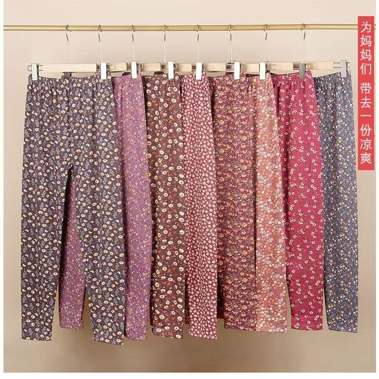 Women's loose-fitting plus-size thermal leggings, suitable for autumn and winter, perfect for mothers to wear underneath, extra-large size, non-pilling.