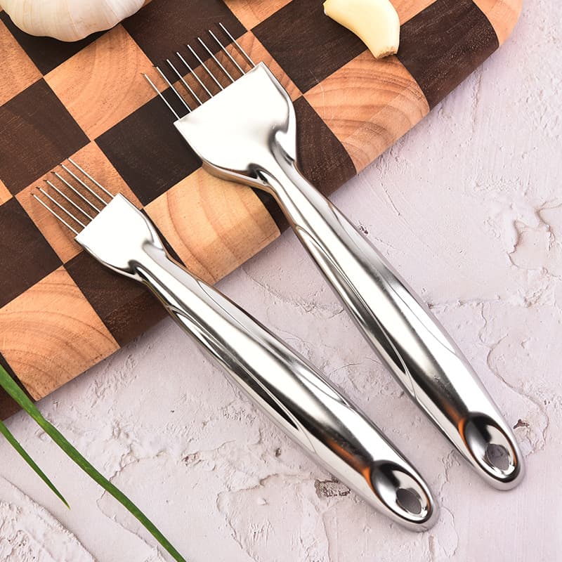 Green onion shredder, 304 stainless steel onion cutter, new onion slicing knife, kitchen tool for fine shredding, available for wholesale.