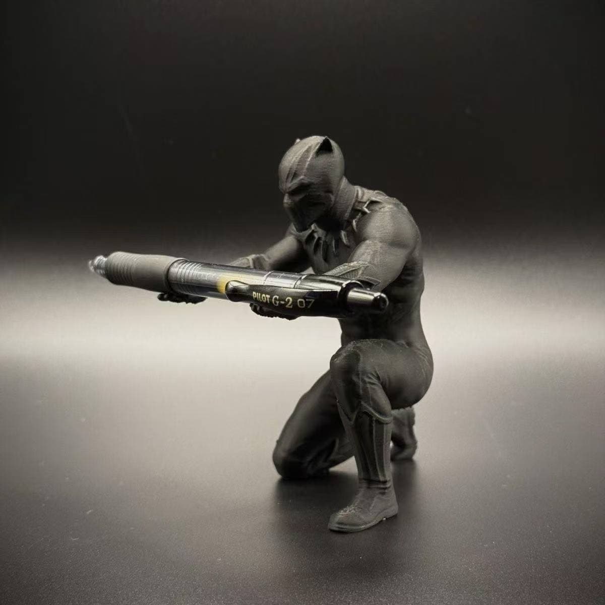 3D Printed Batman Pen Holder, Personalized Stationery Organizer, Trendy Desktop Decor, Fun Desk Ornament for Office and Study