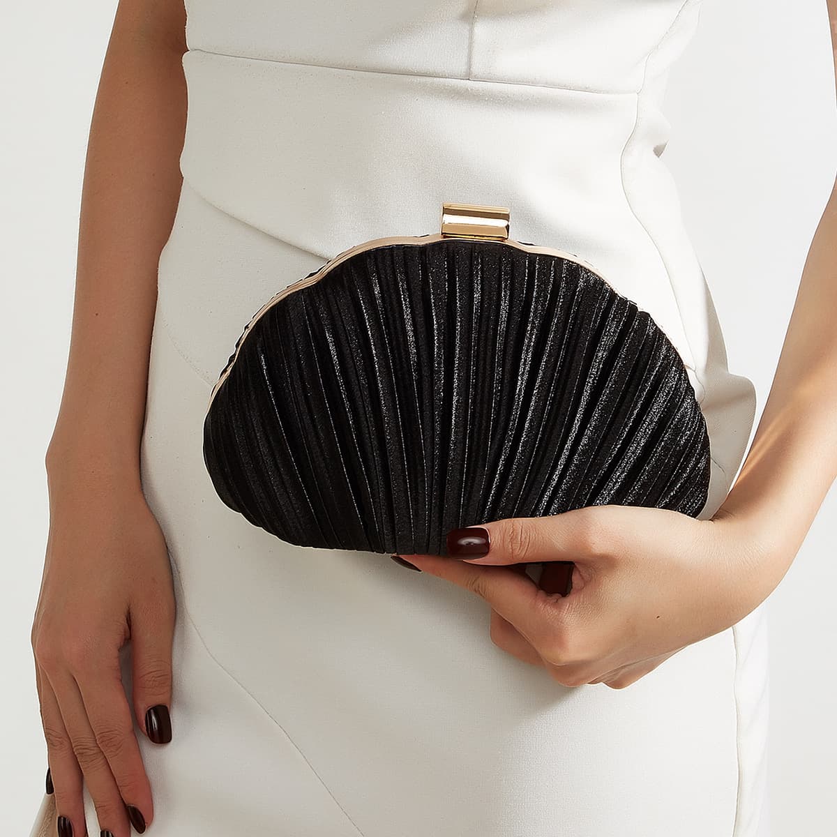 Light luxury pleated shell dinner clutch, banquet dress with chain crossbody bag, bridal dress clutch