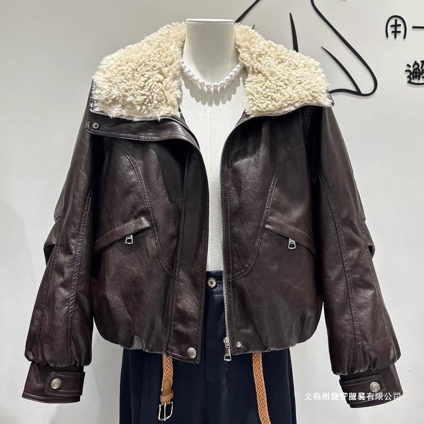 Women's Lambswool Collar Leather Jacket, 2025 Autumn/Winter New Style, Thickened Warm Motorcycle Jacket, Trendy