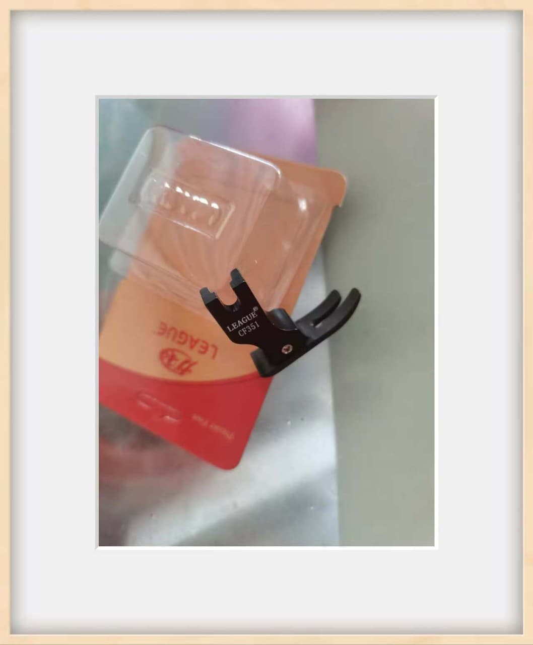 CF351 flatbed presser foot, black aluminum presser foot, hard anodized surface coating, anti-static foot, LEAGUE.