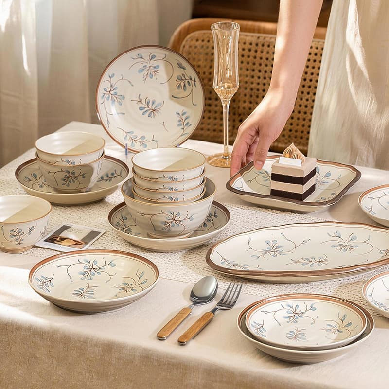 Kangmo Retro Orchid Dinnerware High-Aesthetic Home Bowls and Plates Japanese-Style Underglaze Ceramic Bowls and Dishes for Housewarming