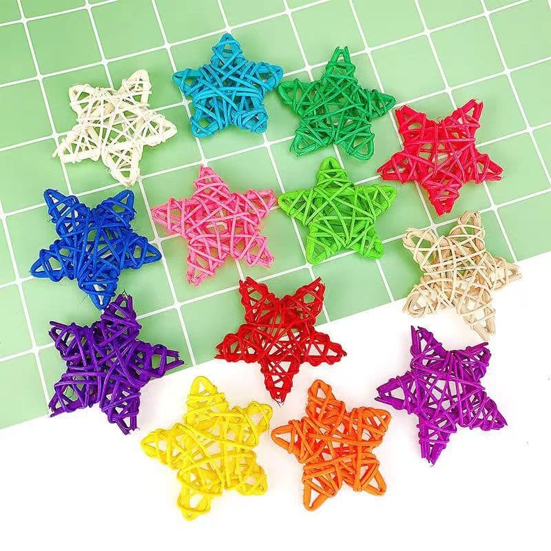 Factory direct supply of 6-15CM rattan woven five-pointed stars, Christmas five-pointed stars, shopping mall decorations, hanging ornaments, and kindergarten decorations.