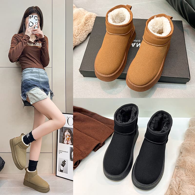 Platform Snow Boots Women 2024 Winter New Fleece-Lined Anti-Slip Outdoor Short Boots Versatile Comfort Slip-On Cotton Shoes