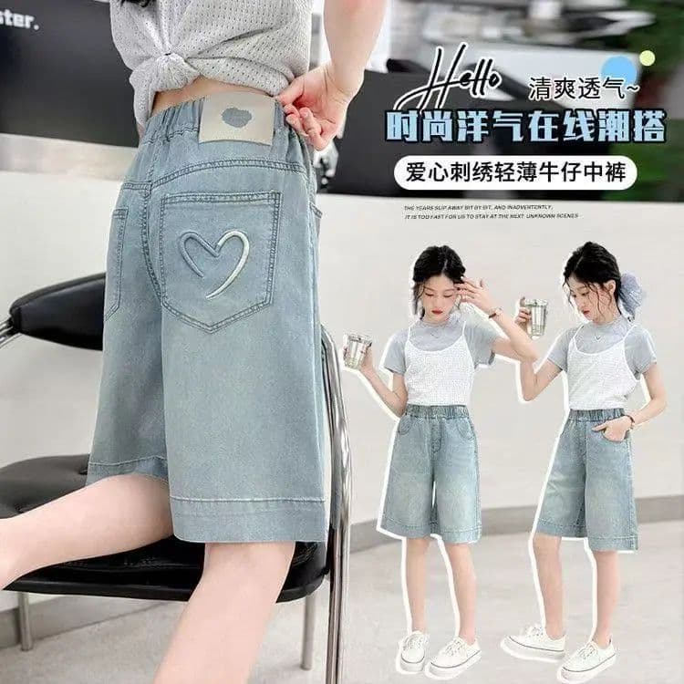 Summer trendy outfit~Girls new summer love thin stylish Korean style casual denim shorts 9039