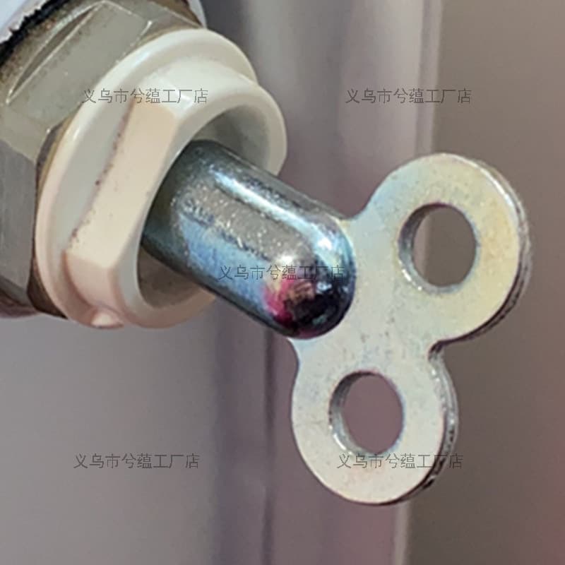 Radiator air vent valve key square switch radiator drain valve manual plug four-corner air vent wrench