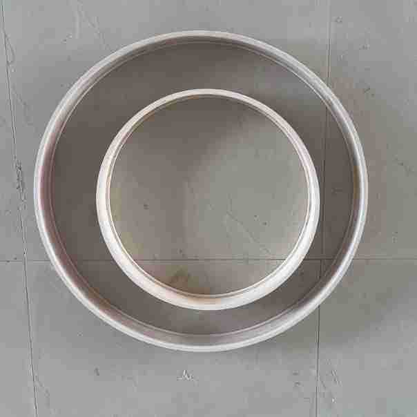 Supply of round lamps, custom-made round lamps, round bentwood lamp rings, bentwood lamps.