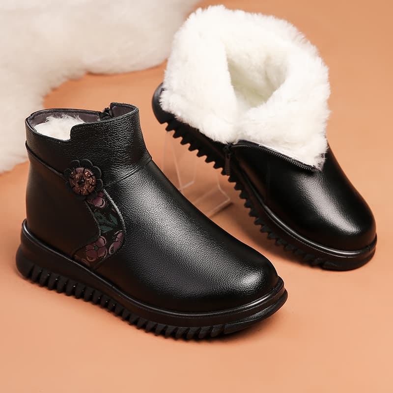 New Winter Genuine Leather Wool Mother Cotton Shoes, Mid-Age and Elderly Women's Ankle Boots Flat Anti-Slip Plush Warm Grandma Shoes