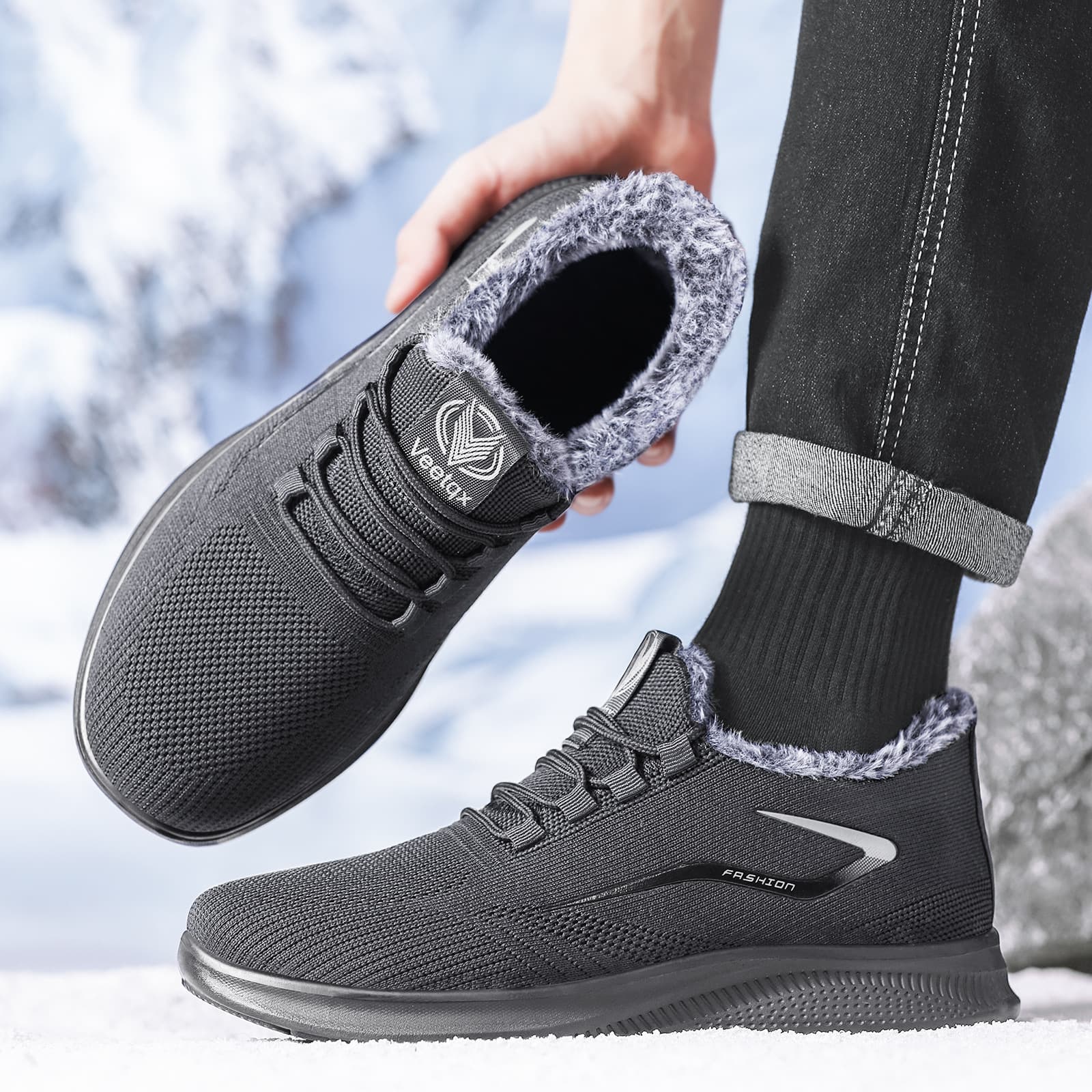 Winter men's shoes, velvet warm fly knit shoes, lightweight soft sole lace-up sneakers, casual and versatile dad shoes, work shoes