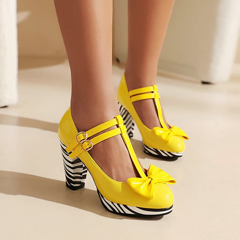 Women's Patent Leather Chunky Heel Ultra High Heel Single Shoes T-Strap Buckle Butterfly Stripe Color Block Mary Jane Shoes