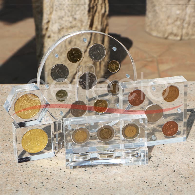 Dido Manufacturer Round Commemorative Coin Display Prop Acrylic 3D HD Transparent Rack Organic Glass Box