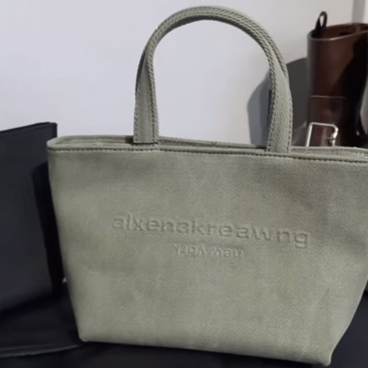 Alexander New Large Capacity Tote Bag Fashionable Versatile Shoulder Bag Casual 3D Letter Shopping Bag