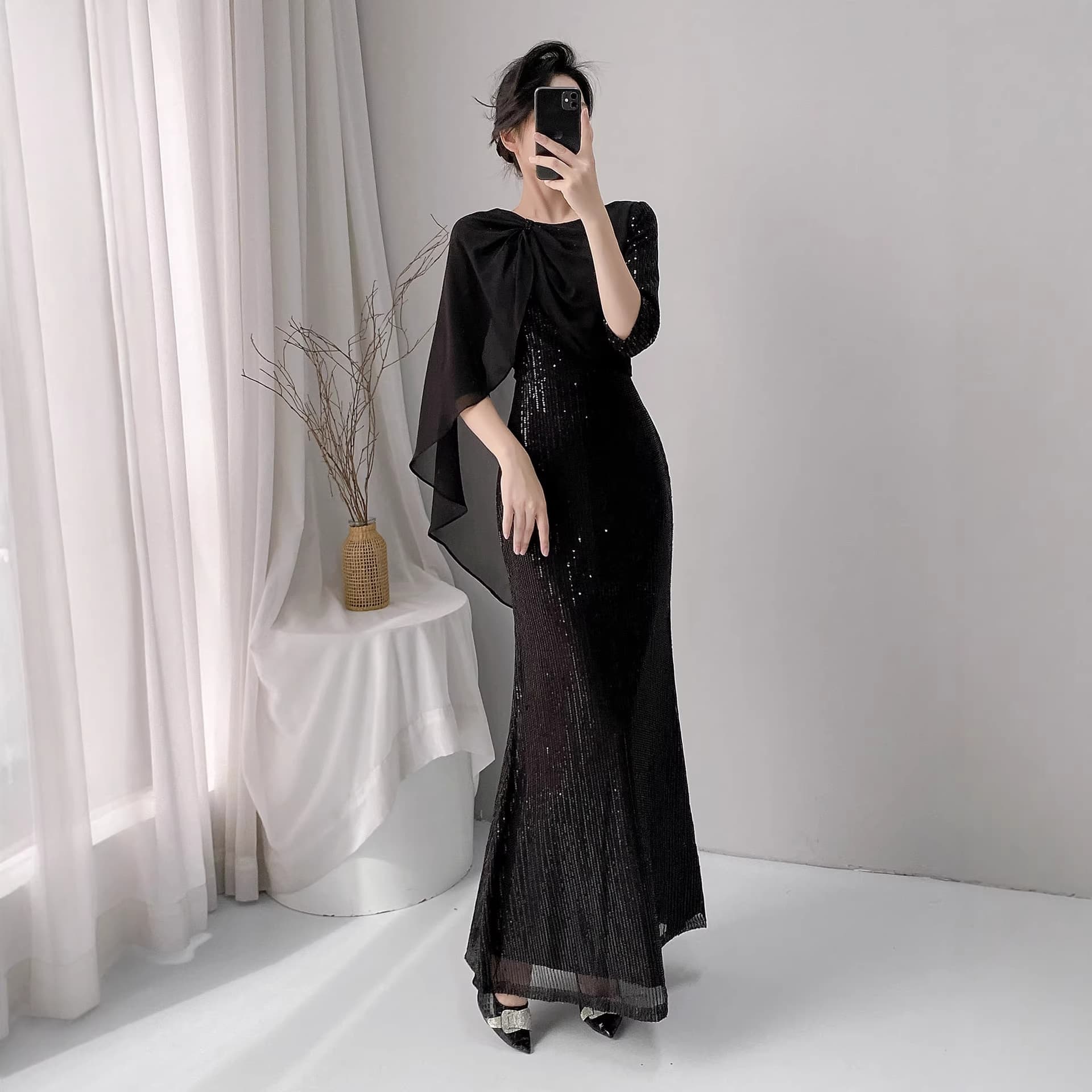 Black Evening Dress Women 2026 New Winter High-End Host Annual Gown Light Luxury Premium Fishtail Dress