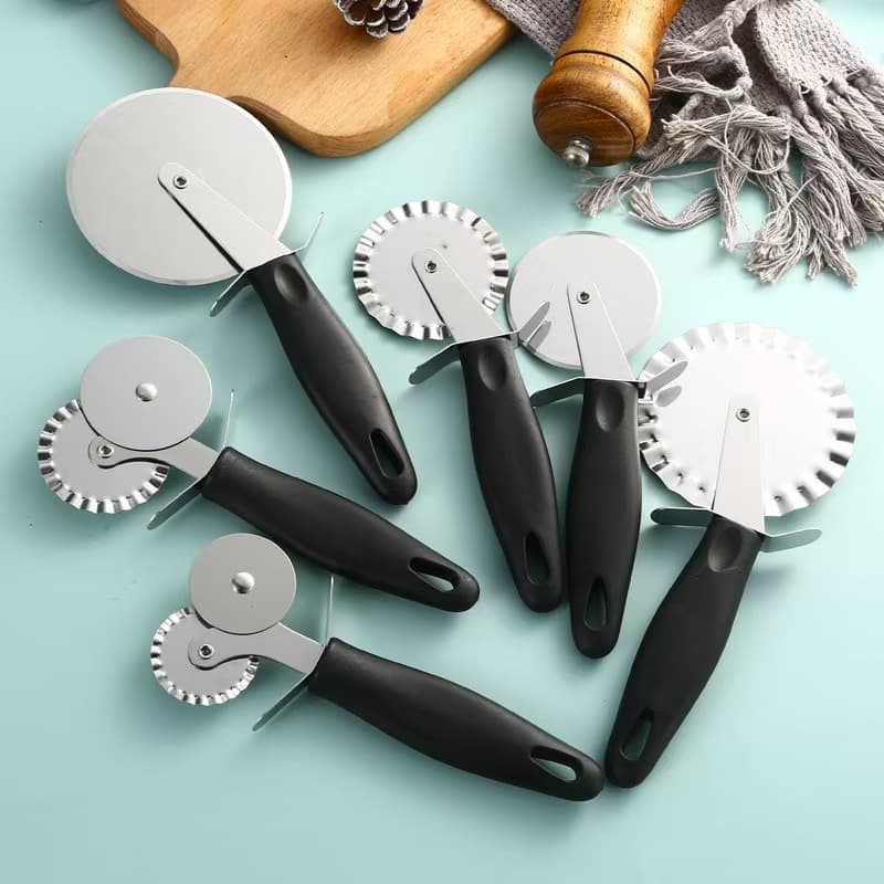 New Stainless Steel Pizza Cutter Roller Knife Kitchen Pizza Wheel Cutter Single Wheel Pizza Cutter for Home Baking