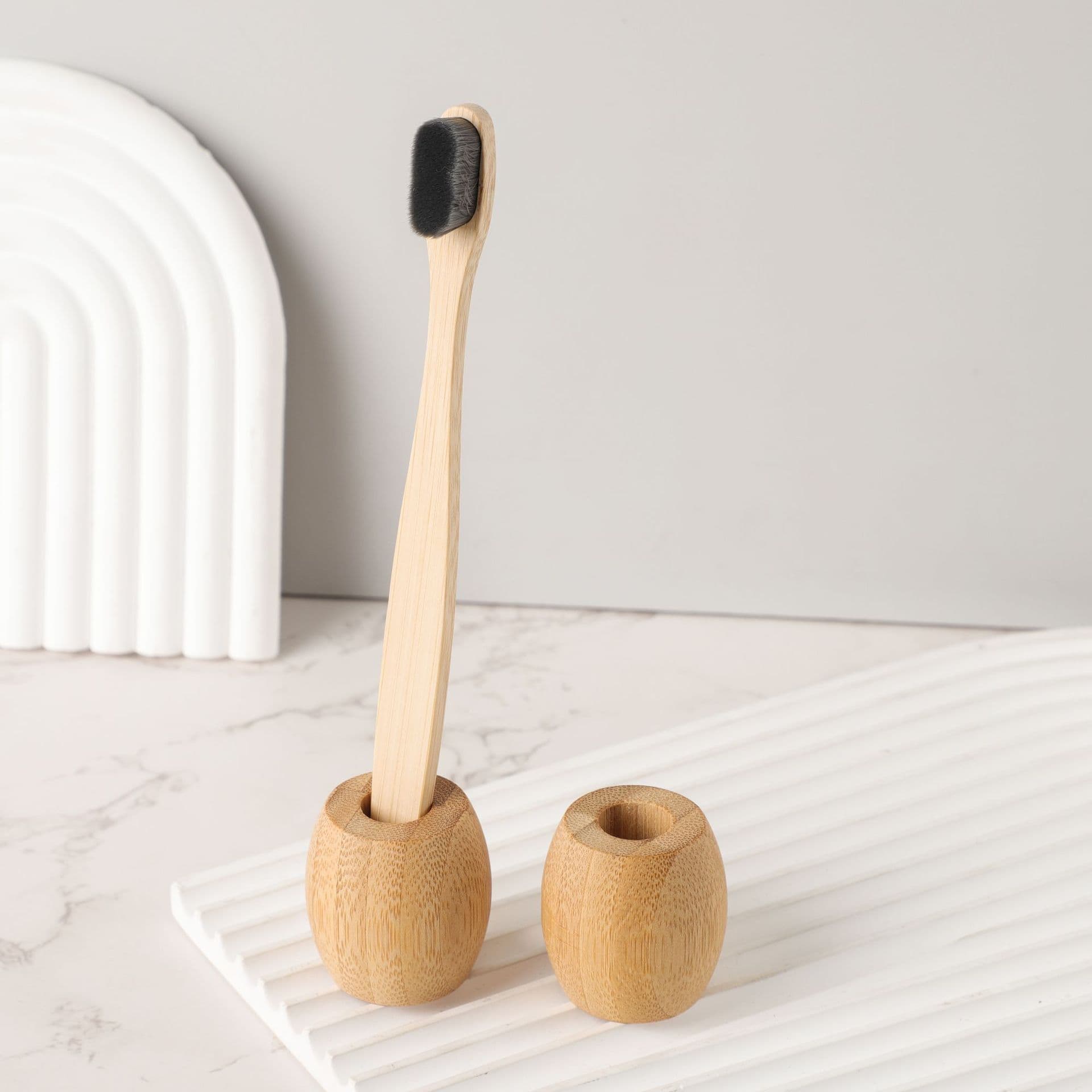 Toothbrush Holder, Home Daily Use Hotel B&B Bamboo Toothbrush Storage Base, Round Toothbrush Holder