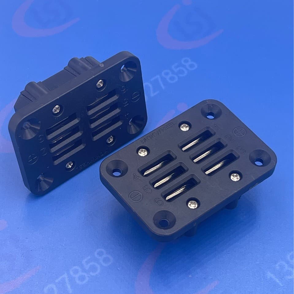 Lithium battery connector socket 6P high current transfer female socket.