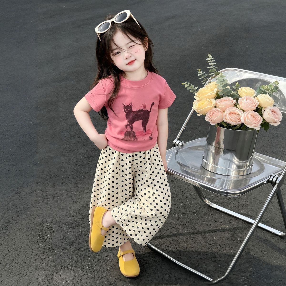 2026 New Korean Style Cute Cat Short Sleeve T-Shirt with Polka Dot Curved Pants Two-Piece Set for Kids Summer