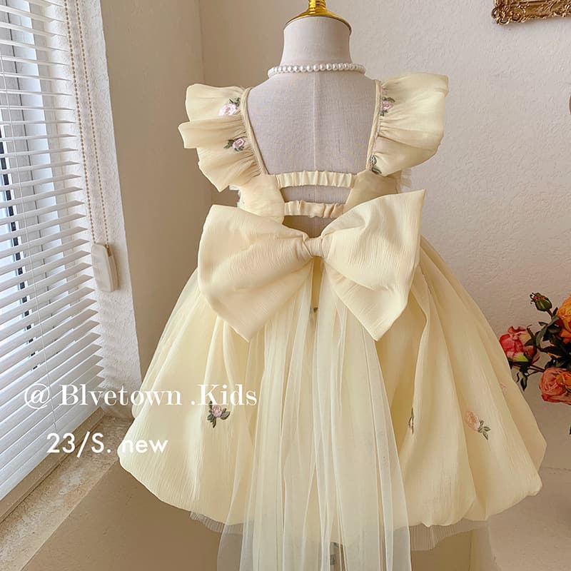 Girls' Summer Dress 2026 New Style Children's Large Bow Mesh Princess Dress Baby Fairy Strapless Dress