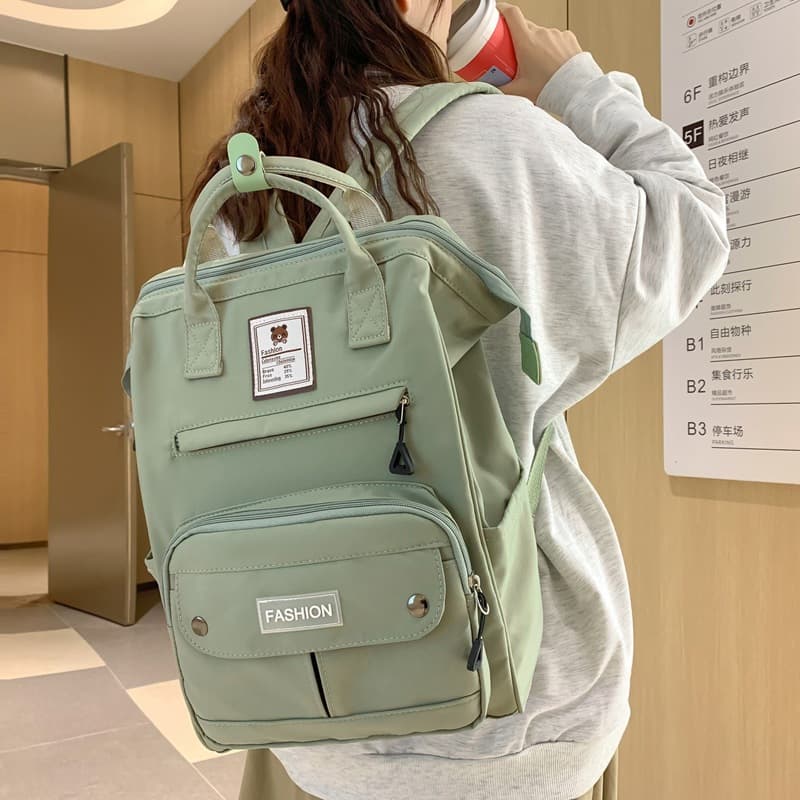 Japanese-style Instagram-worthy backpack for middle school girls, high-value and stylish, perfect for travel. Korean-style handbag/shoulder bag.