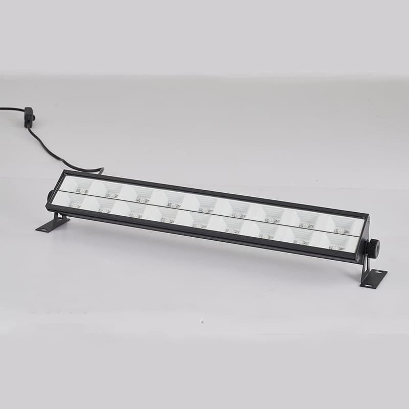 Factory direct sales of new 18-LED UV black/purple light lamps for KTV parties, stage performances, and ambient lighting.