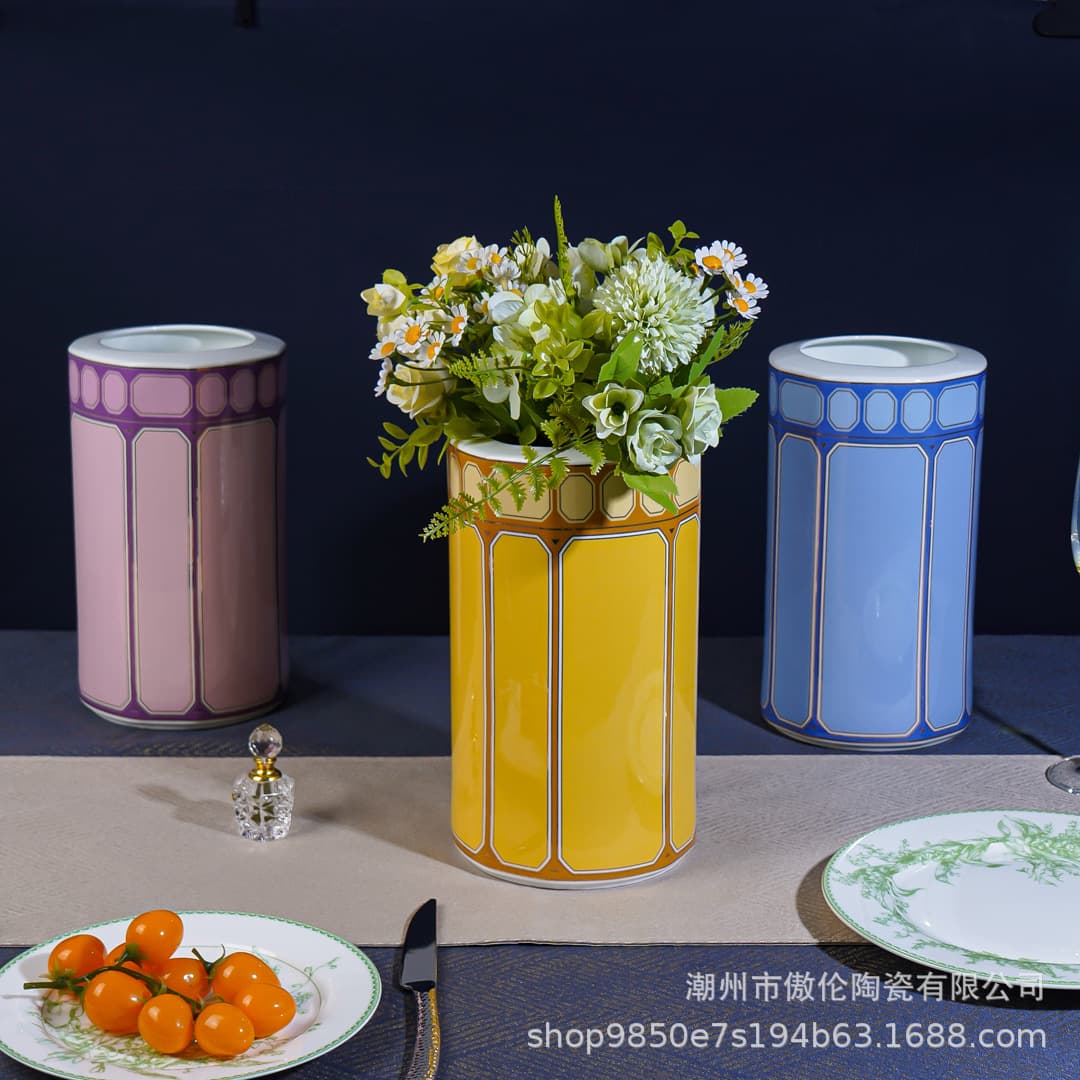 High-End Exquisite Creative Ceramic Vase Art Decoration Home Accessories Simple Vase Ceramic Decoration Ins Style