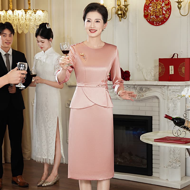 New spring wedding dress for mothers, youthful, stylish, high-end, and elegant two-piece wedding dress for mothers-in-law.