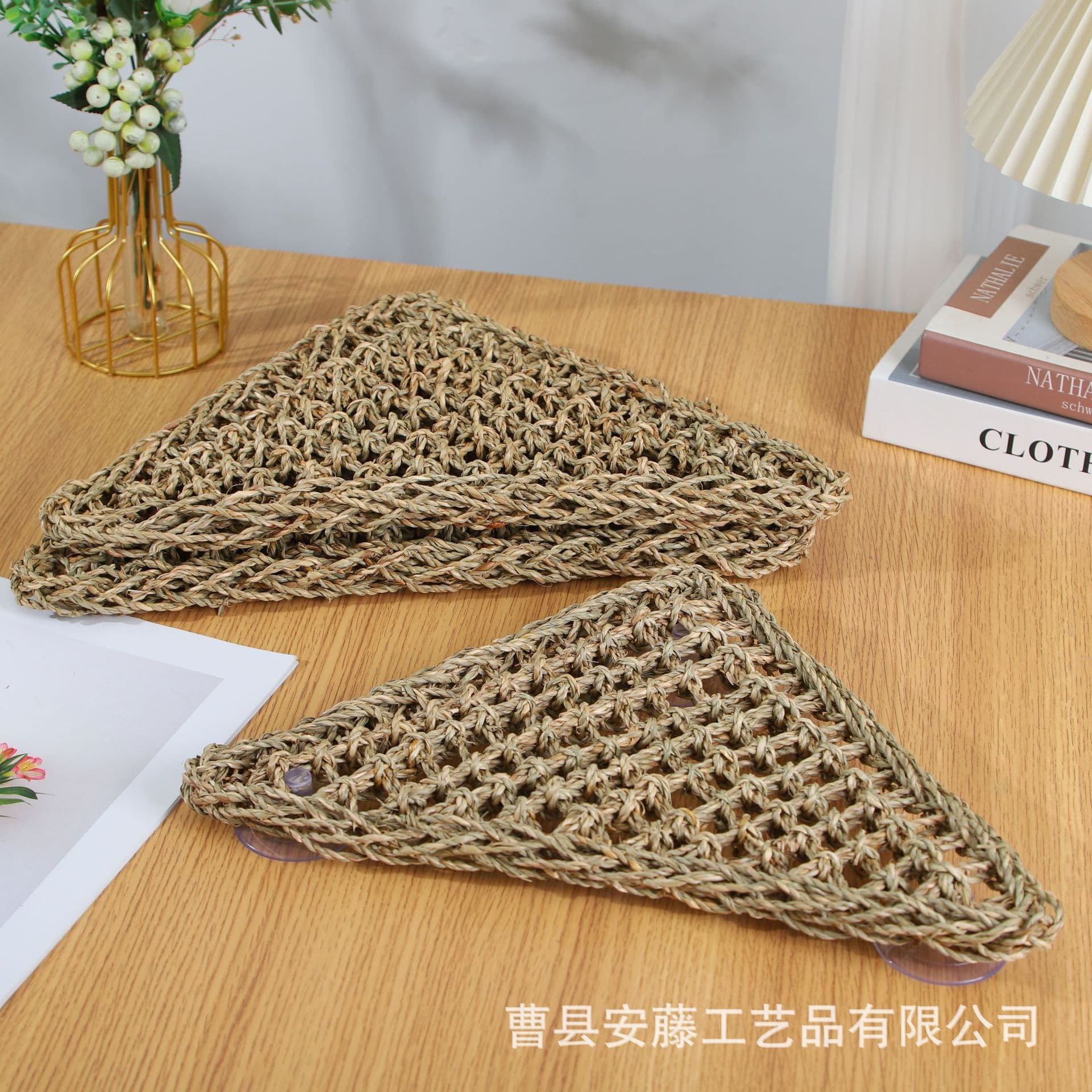 Handmade Straw Triangular Pad Hammock Mat Animal Crawling Mat Straw Mat Parrot Swing Toy Household Cat Scratching Pad