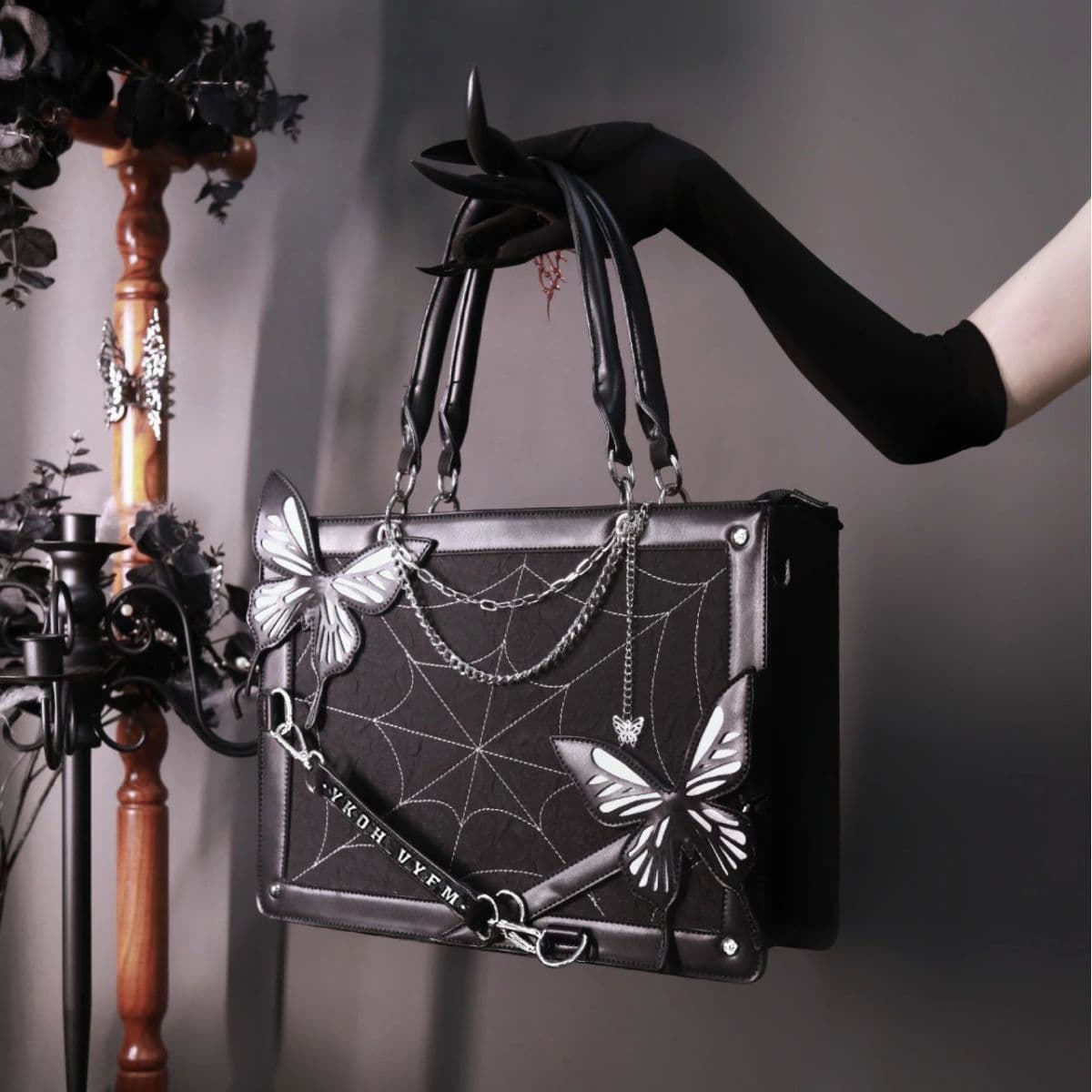 Tote Bag Handmade From Recycled Leather Suitable For Daily Use