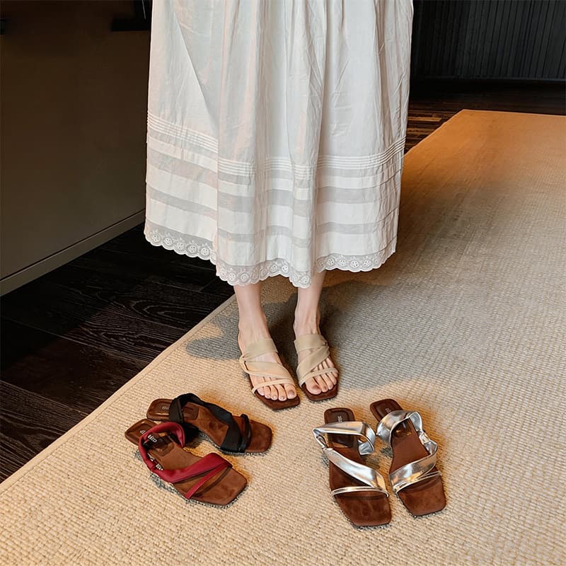 Wedge Heel Stunning Sandals Women Summer 2026 New Cross Strap High Heel Sandals Women Fashion High-End Slippers