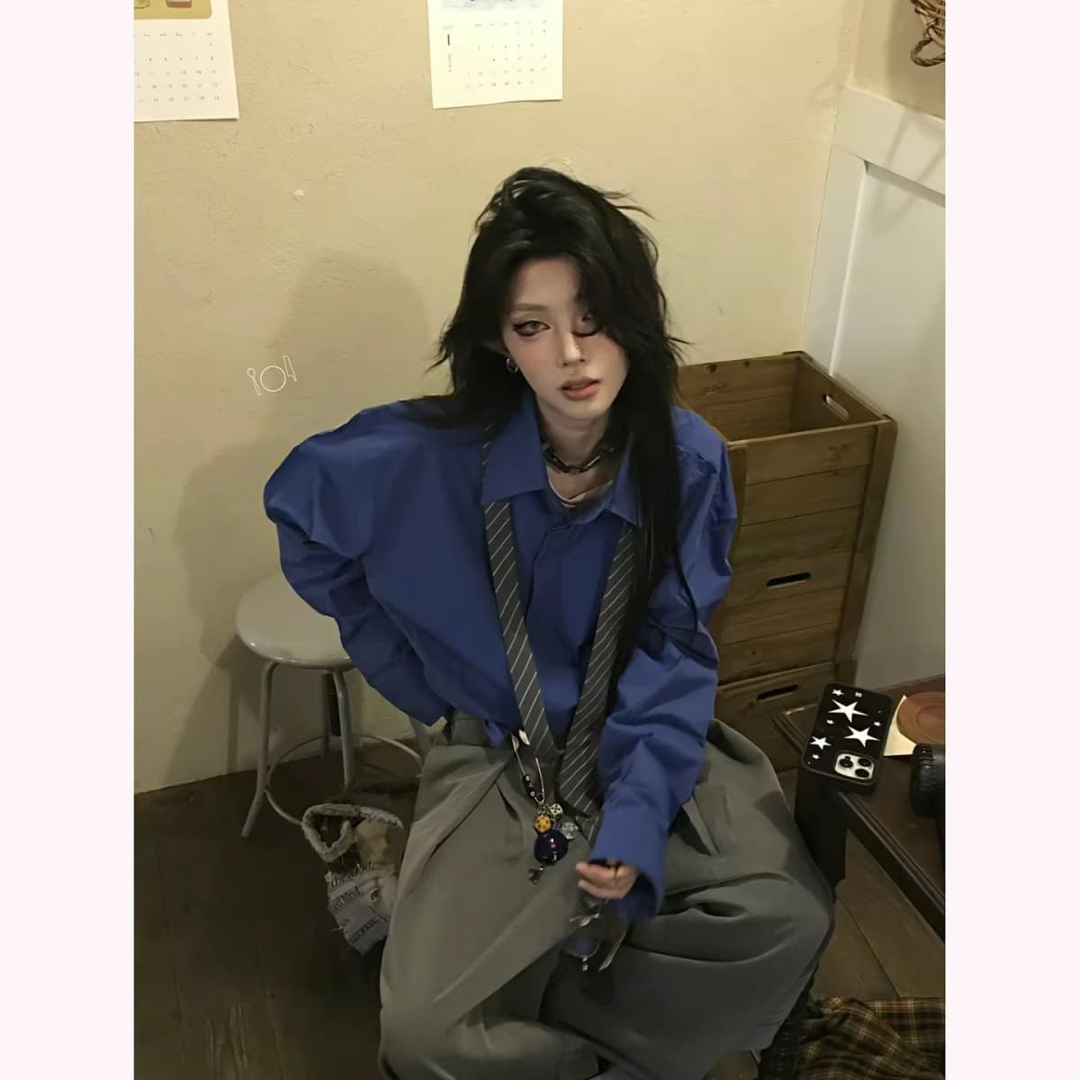 Wearable in all seasons 2026 shirt for men and women Klein blue French airy professional commuting micro loose long-sleeved shirt