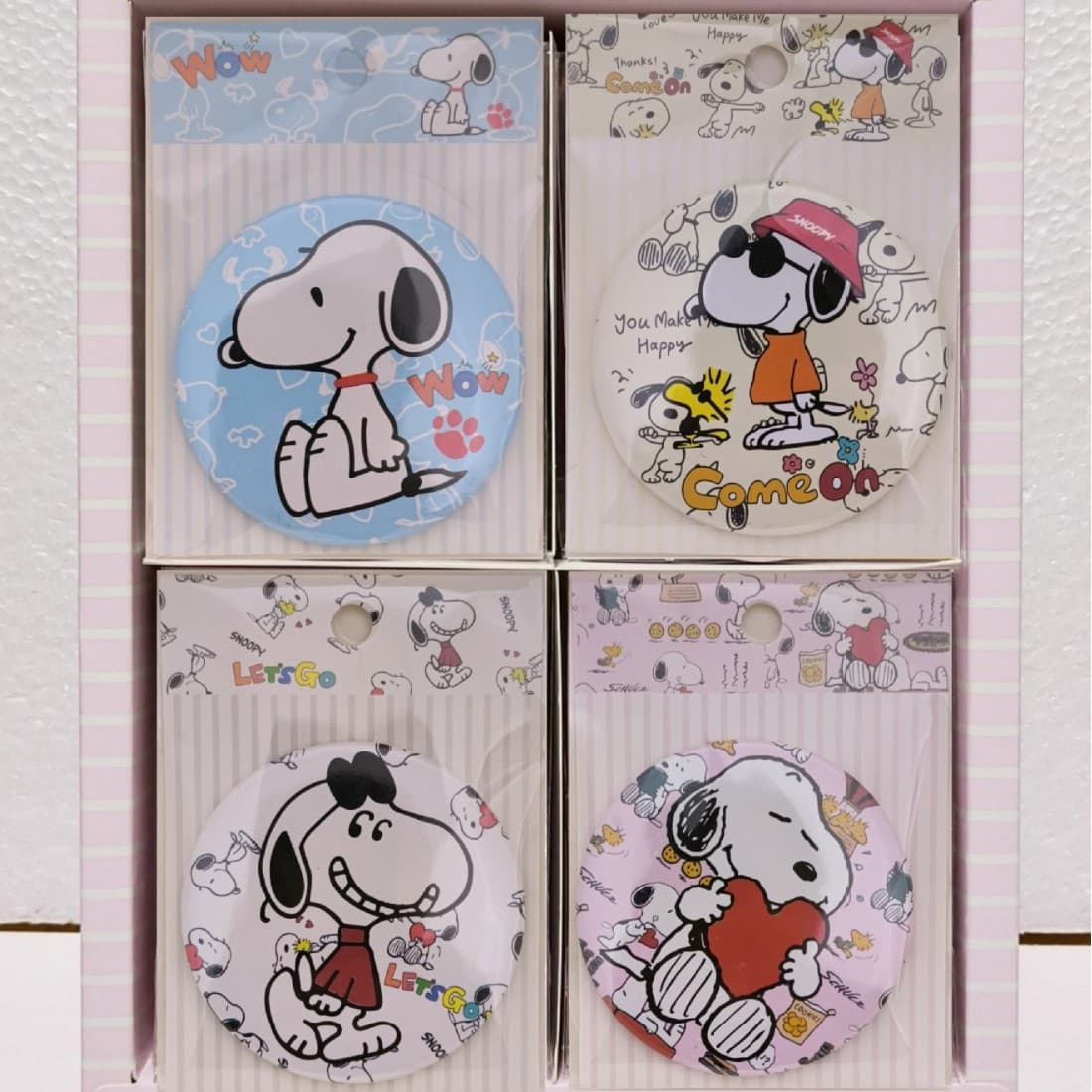 Cross-border hot-selling Snoopy mirror, cute mini mirror, portable mirror, small gift, foreign trade gift