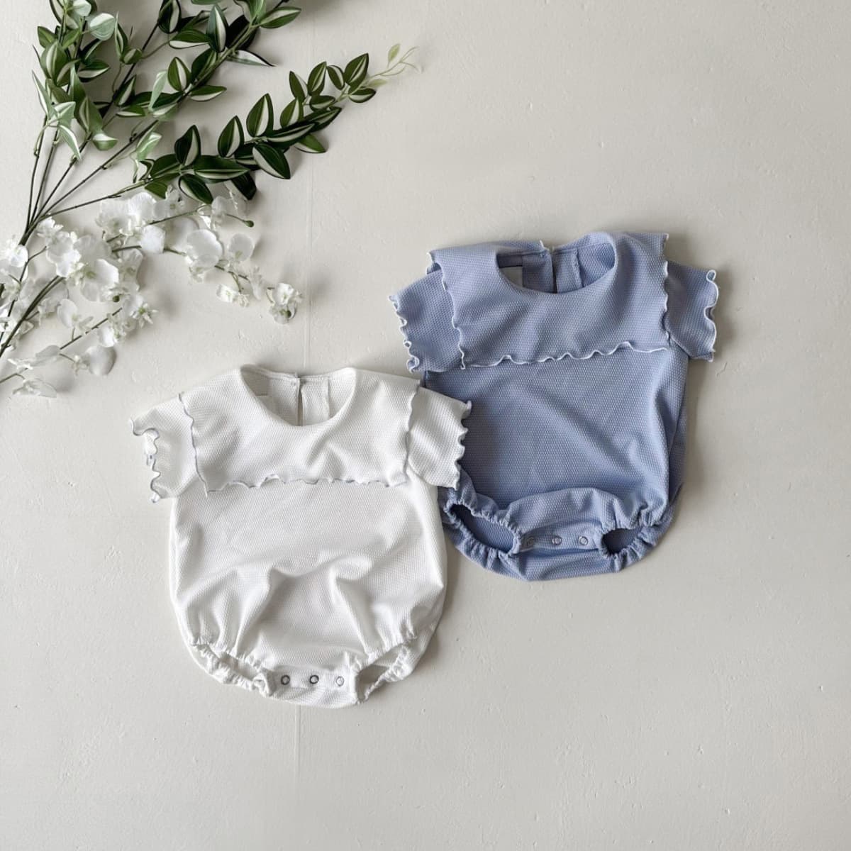 Baby summer style A-type baby girl's wavy rolled edge large lapel one-piece girl's hip suit to wear outside the triangle crawler suit