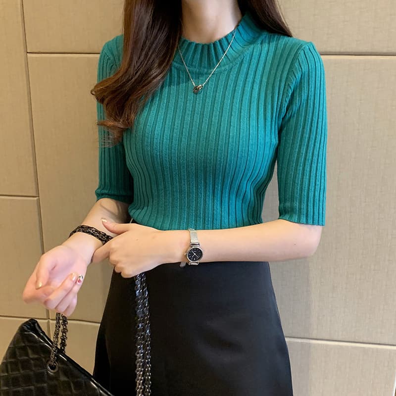 2024 Spring and Autumn New Slimming Smoothing Women's Black Knitted Top Inner Base Layer Cropped Top with Crew Neck for Winter