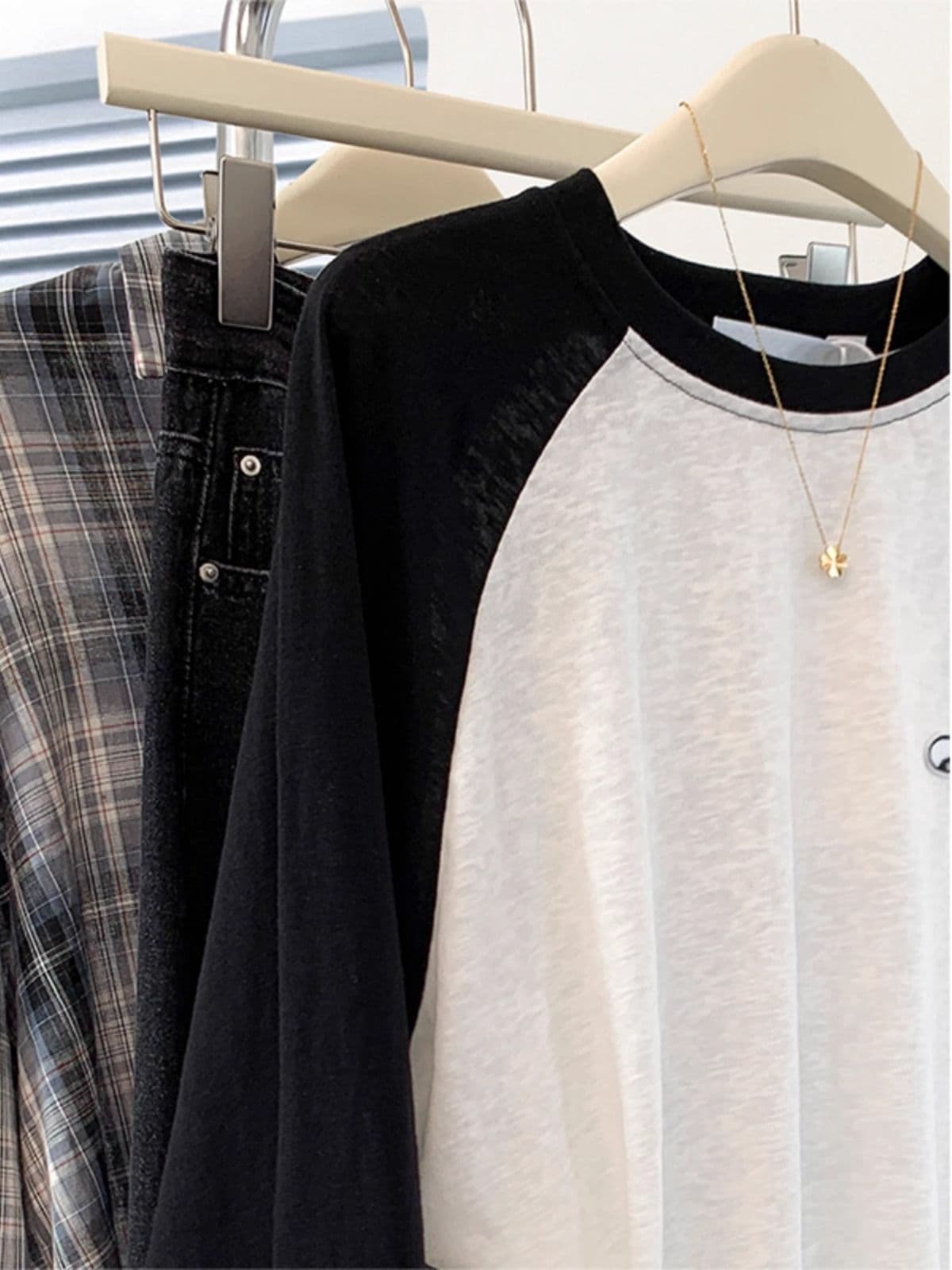 Plus Size 240 lbs Black Striped Raglan Long Sleeve T-Shirt Women's Loose Spring Autumn Sun Protection Cover Base Layer Top