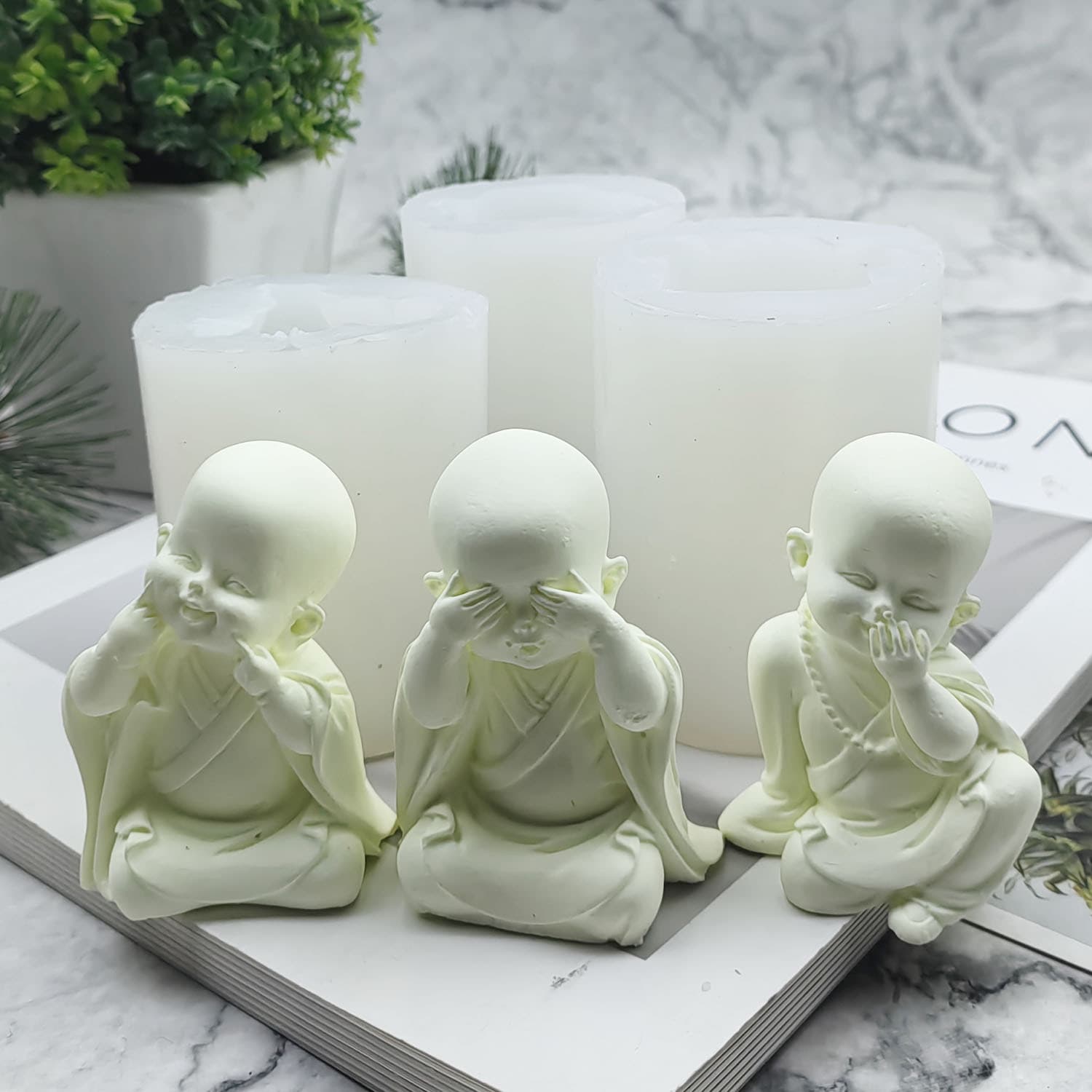3D Zen Little Monk Silicone Mold DIY Candle Mold Coffee Table Tea Table Decoration Office Plaster Mold