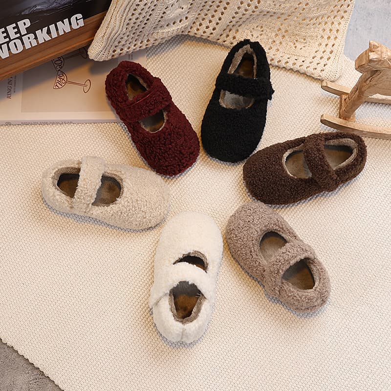 Children's Fuzzy Shoes 2026 Autumn Winter Korean Style Plush Kids Shoes Girls Warm Fleece Cotton Shoes