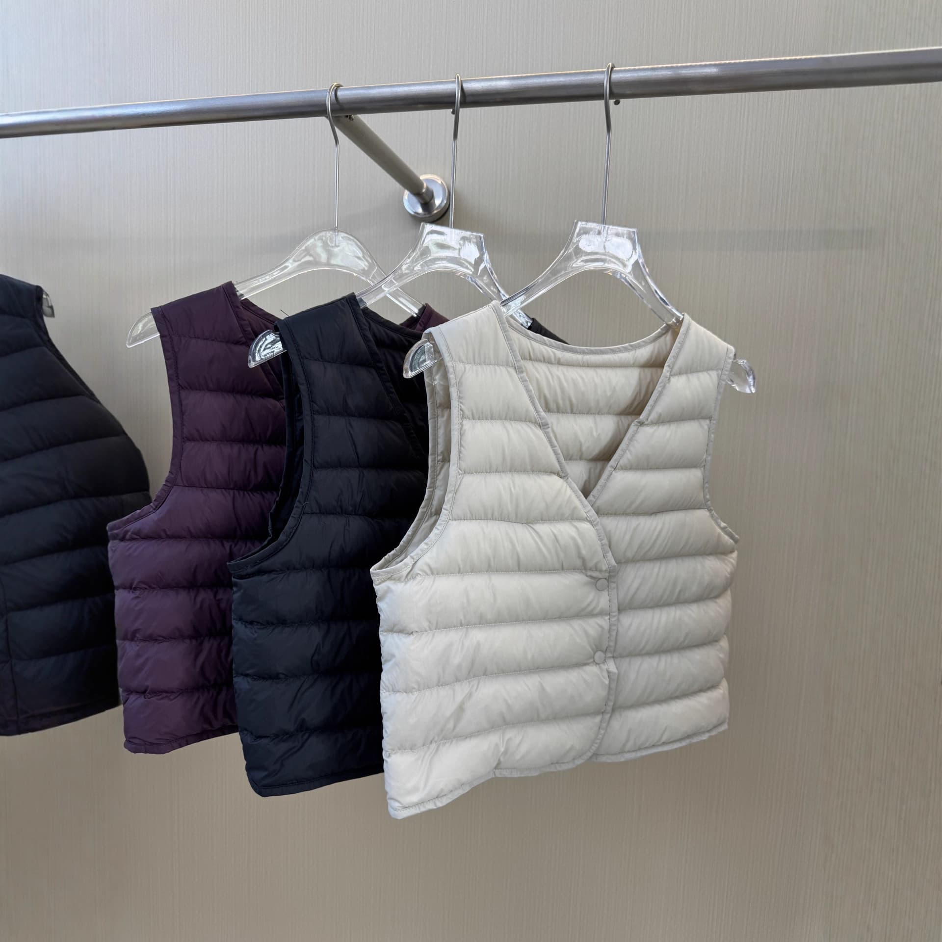 90% White Duck Down Down Jacket for Women Short Lightweight Vest Lining 2025 New Winter Coat Fashion Inner Layer Sleeveless