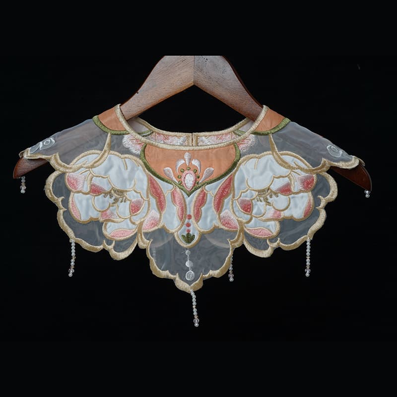 Master's gown, new Chinese style cloud shoulder, traditional Chinese style dress, shawl, horse face skirt, beaded cloud shoulder, children's and adult styles, heavy embroidery