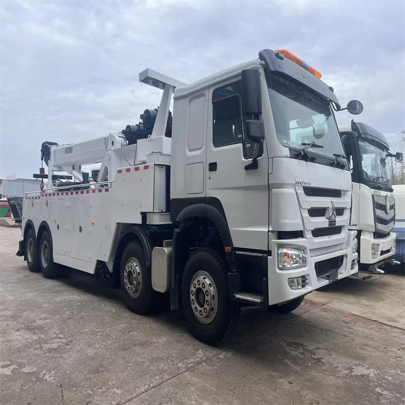 40-ton Heavy-duty Tow Truck, Integrated Wrecker, Right-hand Drive HOWO Road Rescue Vehicle, Rotating Tow Truck