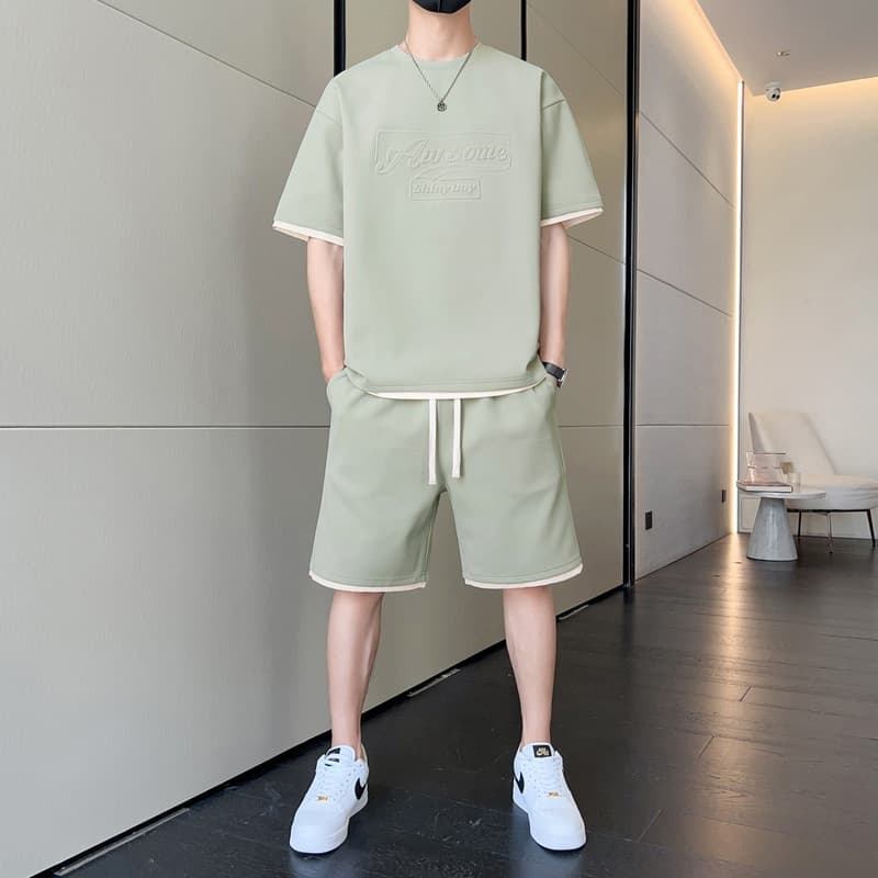 Heavy steel stamped casual sportswear suit for men in summer thin ice silk men's short-sleeved shorts to wear a complete set