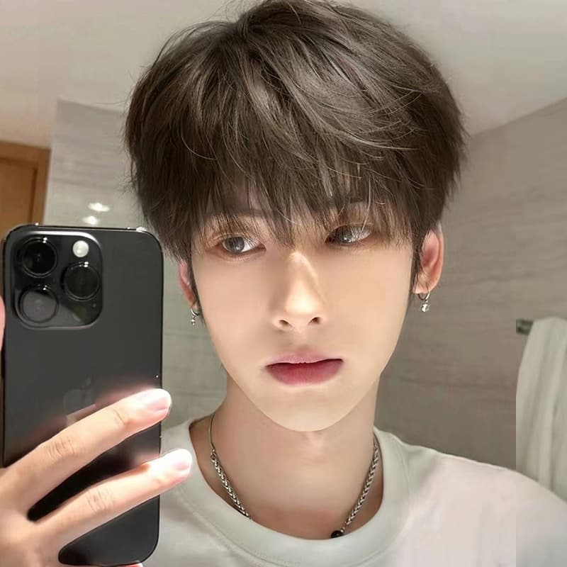 Xingcheng Men's Short Hair Wig Natural Cool Brown Daily Fashionable Youthful Full Head Cover Suitable for Any Skin And Face Type