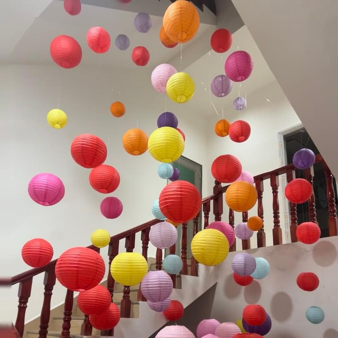 Round paper lanterns for Spring Festival and Mid-Autumn, handmade foldable lanterns, handheld wedding festive supplies for decoration and layout