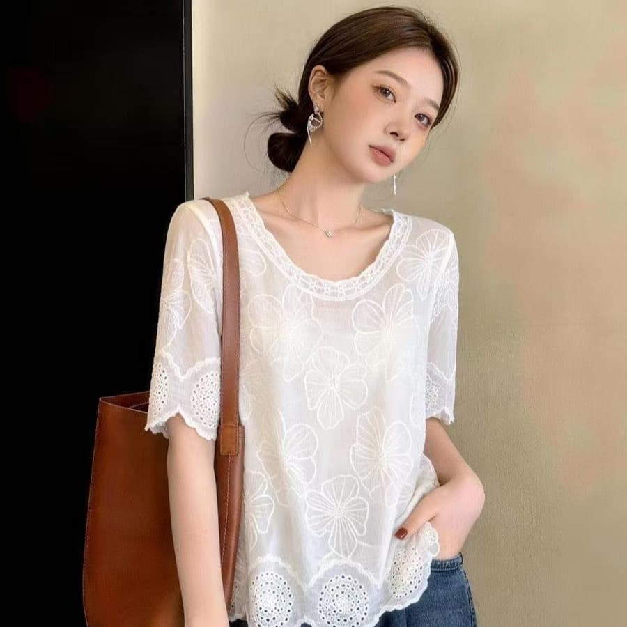 Hollow Knit Vest for Women Spring Layering 2026 New Fashionable Plus Size Irregular Sleeveless Top