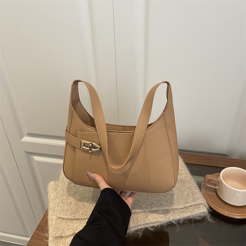 Underarm Bag Women 2025 New Fall Winter Textured Niche Style Commute Vintage Shoulder Handheld Baguette Bag