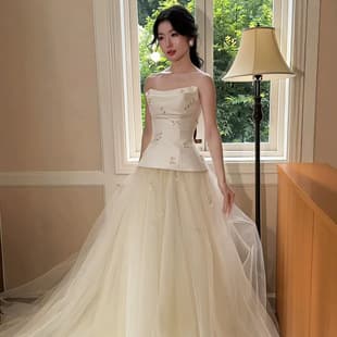 French Design Strapless Tulle Evening Dress, New Light Luxury Engagement Dress, Travel Photography Vintage Going-Away Dress
