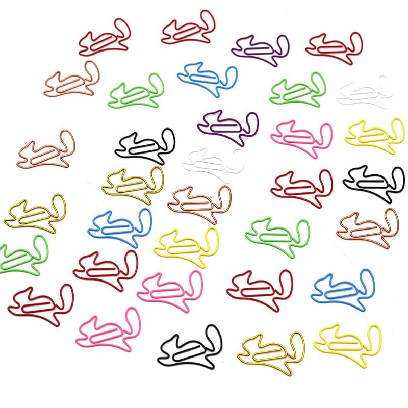 Squirrel-shaped metal paper clips, plastic-coated colorful creative clips for office stationery, animal-shaped bookmarks.