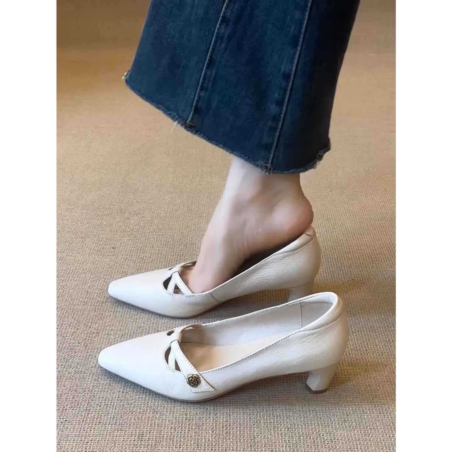 French Retro Pointed Toe High Heels for Women 2026 New Versatile Camellia Soft Leather Commuting Chic Chunky Heels