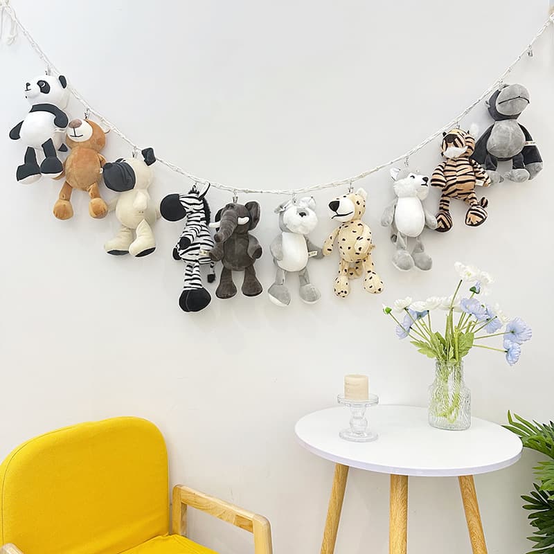 Handwoven Cotton Rope Plush Toy Storage Straps with Hats, Socks Photo Wall Hanging Organizer with Clips and Chains