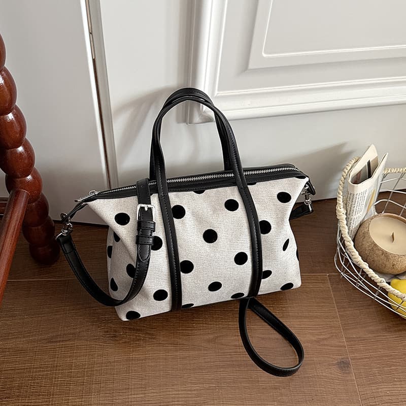 Trendy Polka Dot Shoulder Bag, Cross-Border Hit, Black and White Dot Crossbody Bag, Korean Niche Design, Commuter Handbag